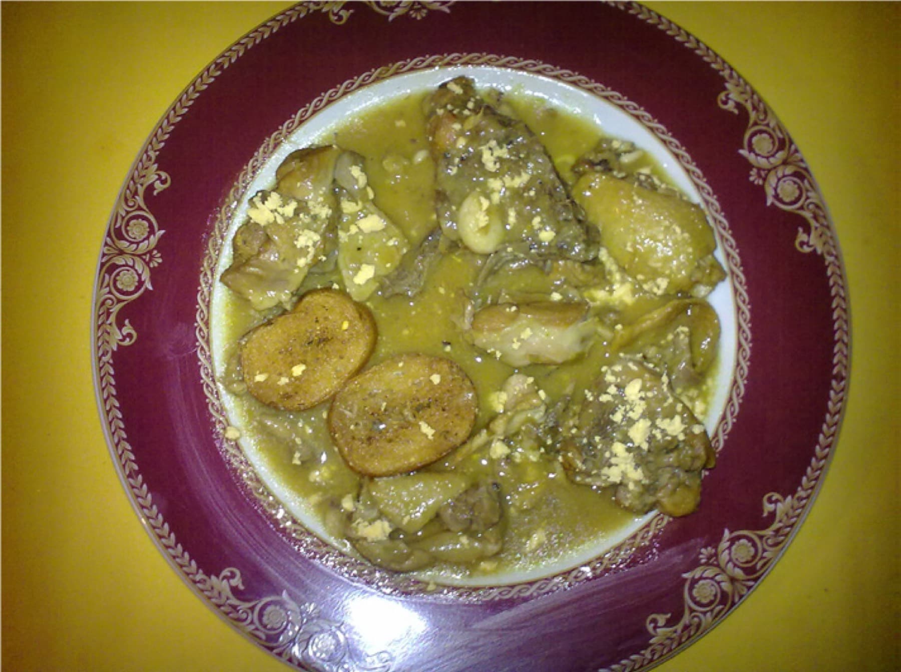 Gallina en pepitoria, plato emblemático de la cocina atencina