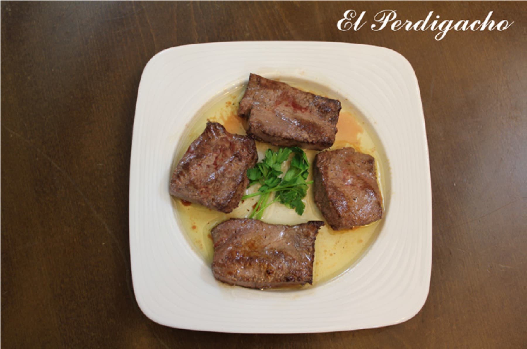 Cordero asado castellano, plato emblemático de Atienza