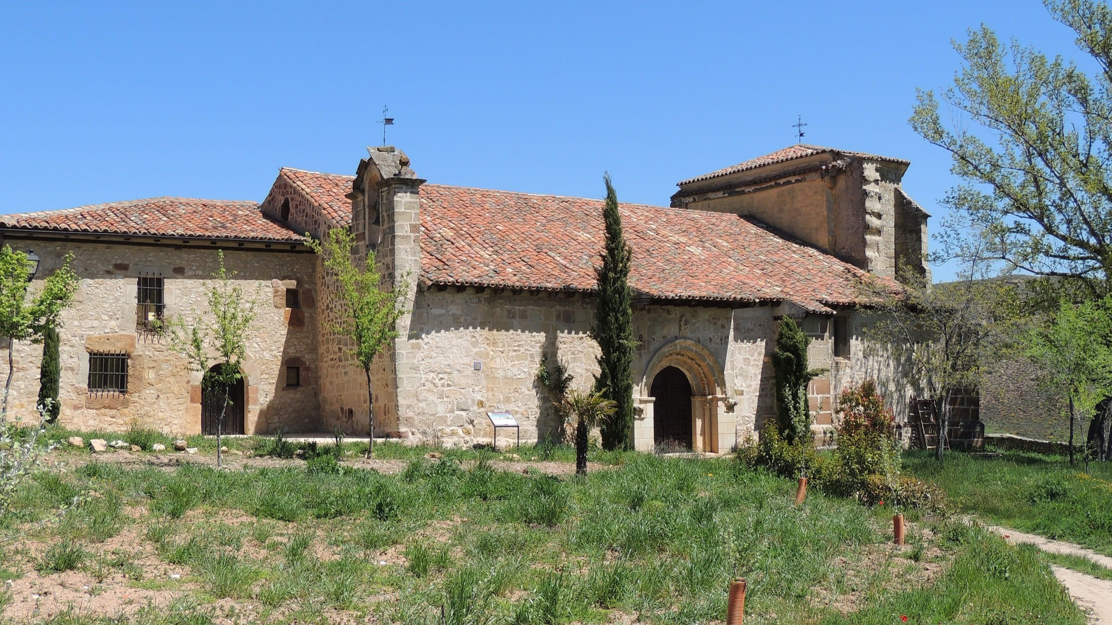 Ermita de Nuestra Señora del Val, románica de 1138